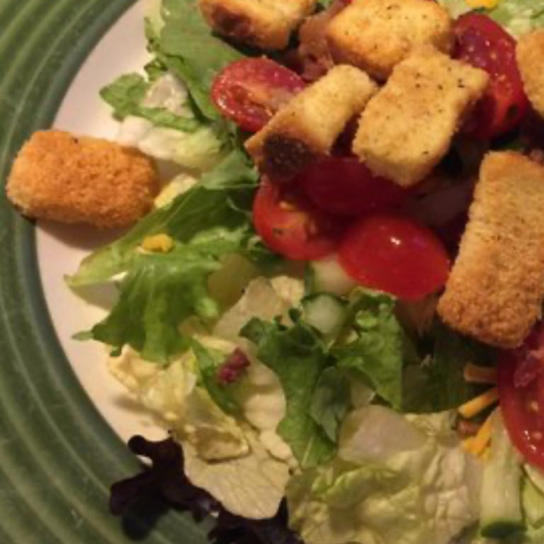 Applebee’s Salad Menu: Prices, Ingredients & Healthy Options